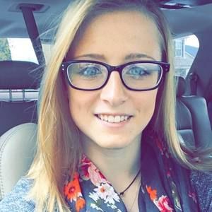 Meet your Posher, Katelyn