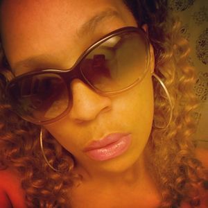 Meet your Posher, Delia herman