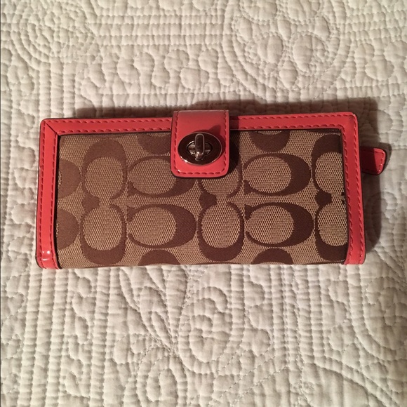Coach wallet