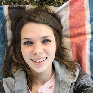 Meet your Posher, Alison