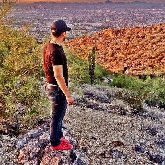 Meet your Posher, Alonso - Picture 1 of 1