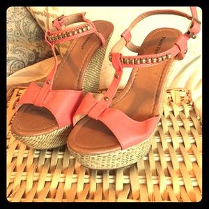 Size 7 Pierre Dumas wedges