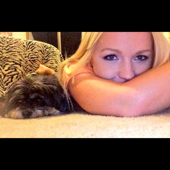 MEET YOUR POSHER❤️ - Picture 2 of 3