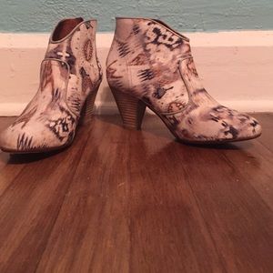 Anthropologie Highway Rambler Booties