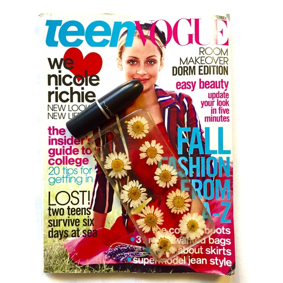 Real Daisy Handmade iPhone 5 Case