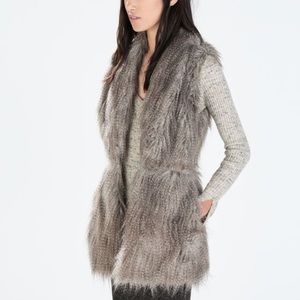 NEW W/ TAGS!! Zara Fur Vest w/Waist Seam, sz Small