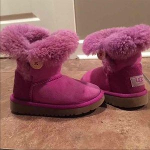 Toddler ugg boots pink Bailey button