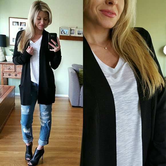 Sweaters - RESERVED HP💕Gorgeous Black Open Cardi