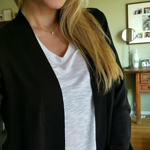 RESERVED HP💕Gorgeous Black Open Cardi - Picture 2 of 4