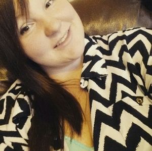 Meet your Posher, Cassie