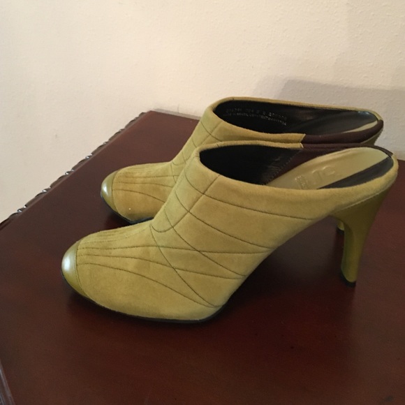 Green Bootie - Picture 3 of 4