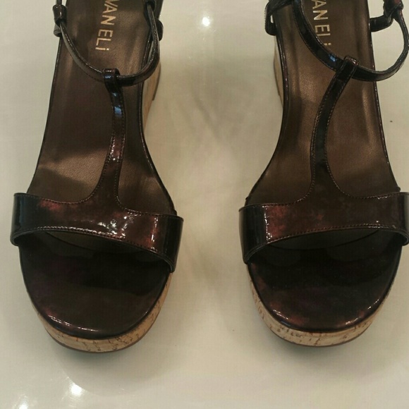 Shoes - Picture 4 of 4