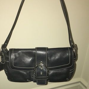 💛Coach- like new Soho Buckle/Flap Soho