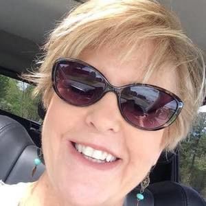 Meet your Posher, Connie