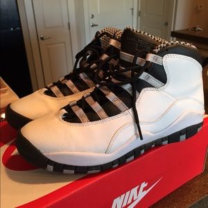 White Jordan 10 Sz 7Y