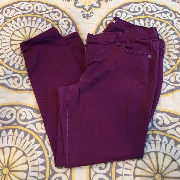 Old Navy Rockstars in Plum/Purple