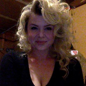 Meet your Posher, Yulia