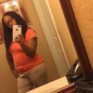 Meet your Posher, Myosha