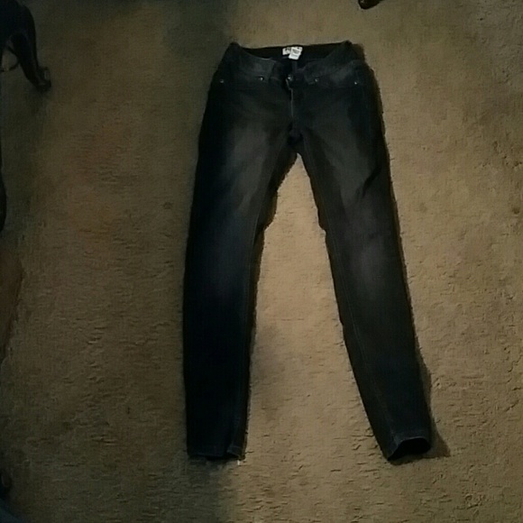 Size 1 Dark Skinny Jeans Mudd