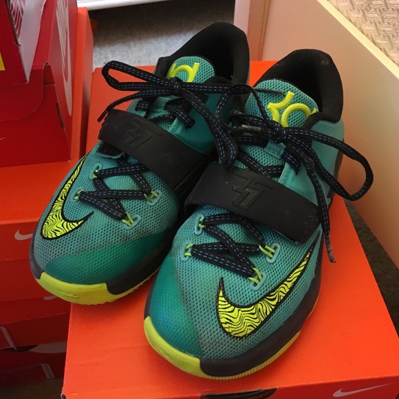 Kids shoes