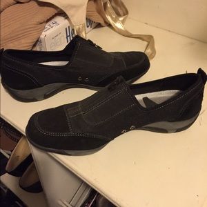Anne Klein casual shoe