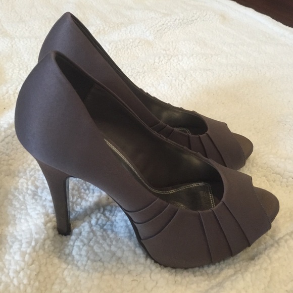 🌟REDUCED! Lulu Townsend heels. size 6.5
