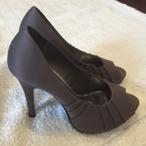 🌟REDUCED! Lulu Townsend heels. size 6.5