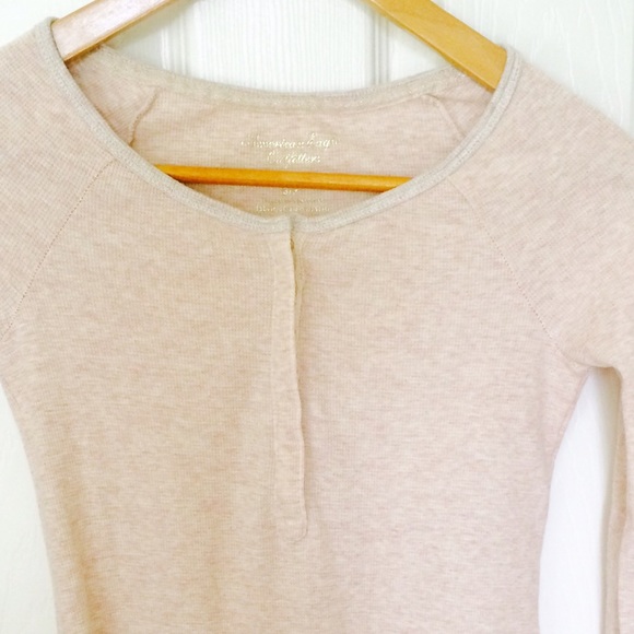 Feather Weight Henley