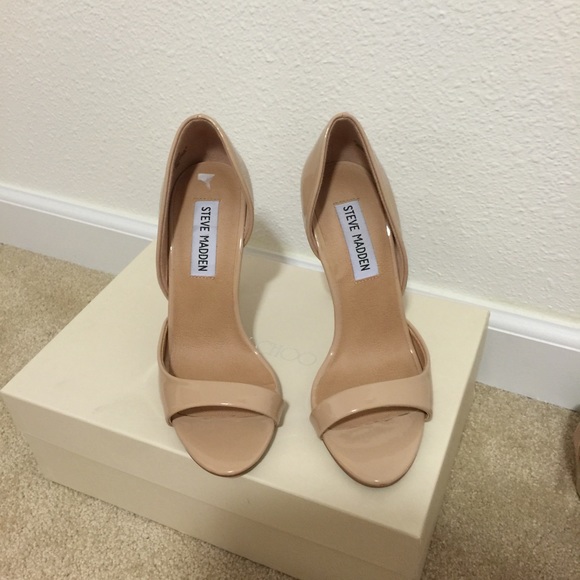 Nude Steve Madden heels