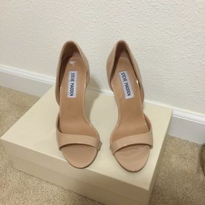Nude Steve Madden heels