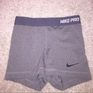 NIKE PRO