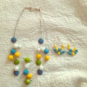 Necklace and matching ear rings