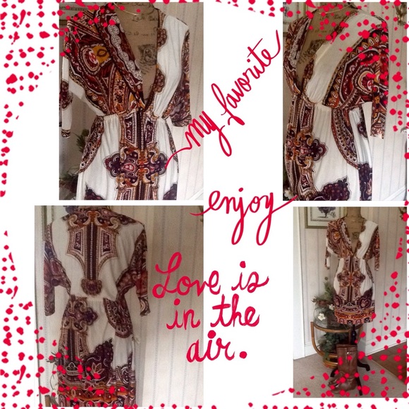 ✨Perfect ( anytime of-the-year ) Tunic✨ - Picture 4 of 4