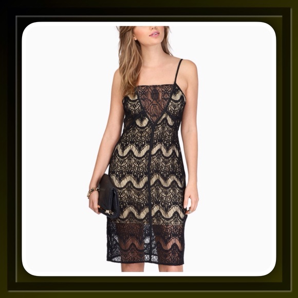 Glamorous black cotton lace dress - Picture 2 of 6