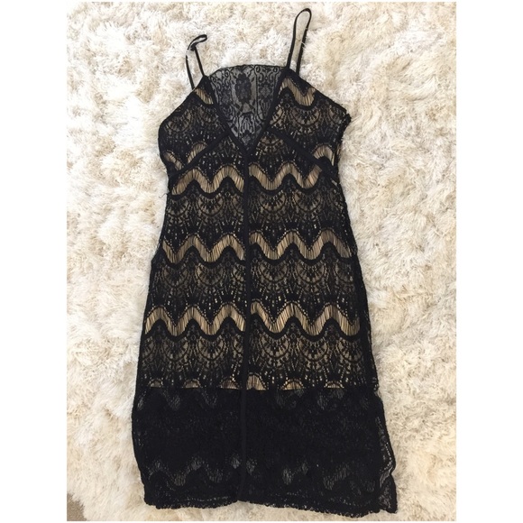 Glamorous black cotton lace dress - Picture 5 of 6