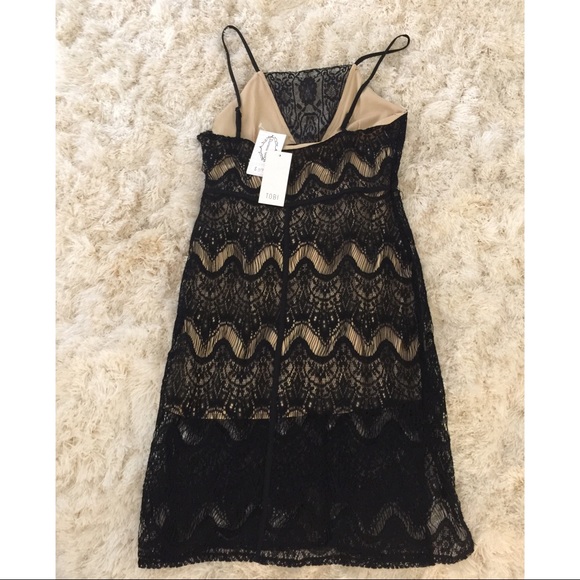 Glamorous black cotton lace dress - Picture 6 of 6