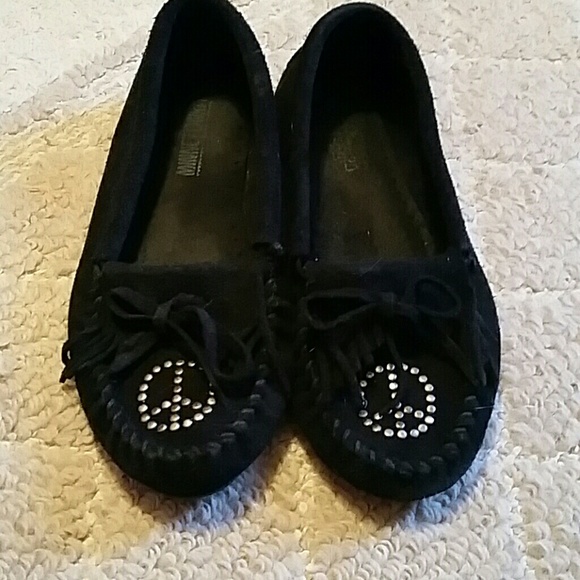 Final  mark down ~ Minnetonka peace loafers