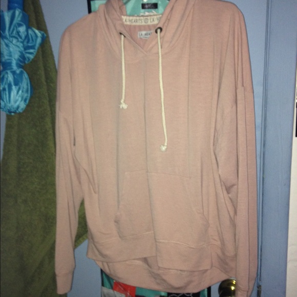 Pinkish cream color pullover - Picture 1 of 4