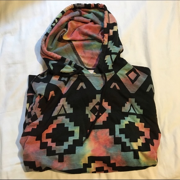 Tribal Print Hoodie - Picture 2 of 4