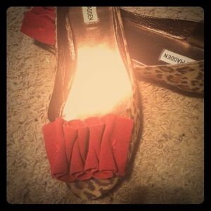 Steve Madden leopard print flats