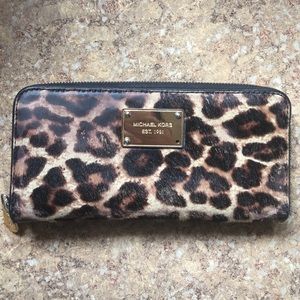 Authentic Michael Kors Calf Wallet