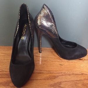 Aldo Black and Gold Heels