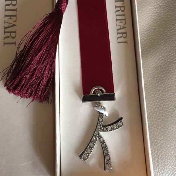 Vintage TRIFARI Rhinestone Letter "K" Bookmark - Picture 2 of 3