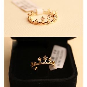 Beautiful Rhinestone Gold Crown ring