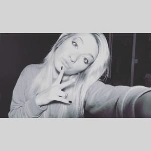 Meet your Posher, Karissa