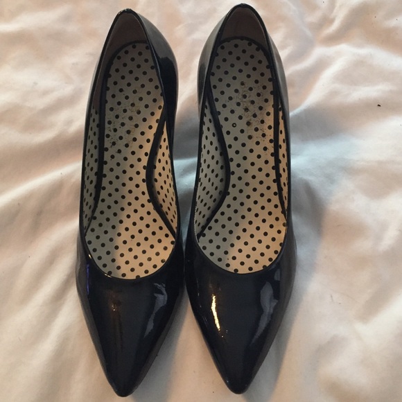 BCBGirls patent leather pumps size 8*!!! 👠