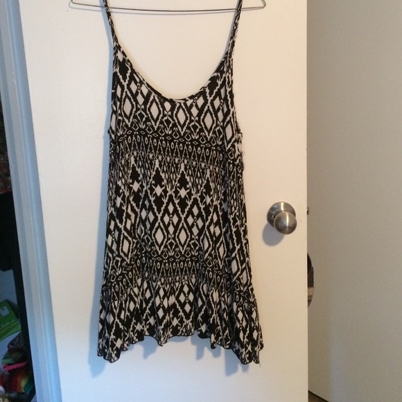 Cute black and white dress.