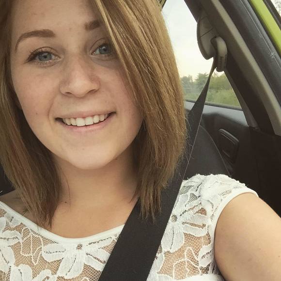 Meet your Posher, Elizabeth