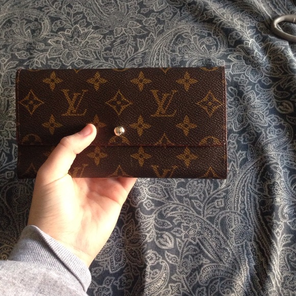 Louis Vuitton Handbags - LV wallet