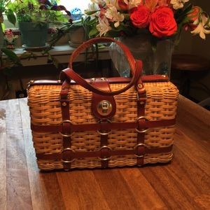 Vintage straw & leather bag